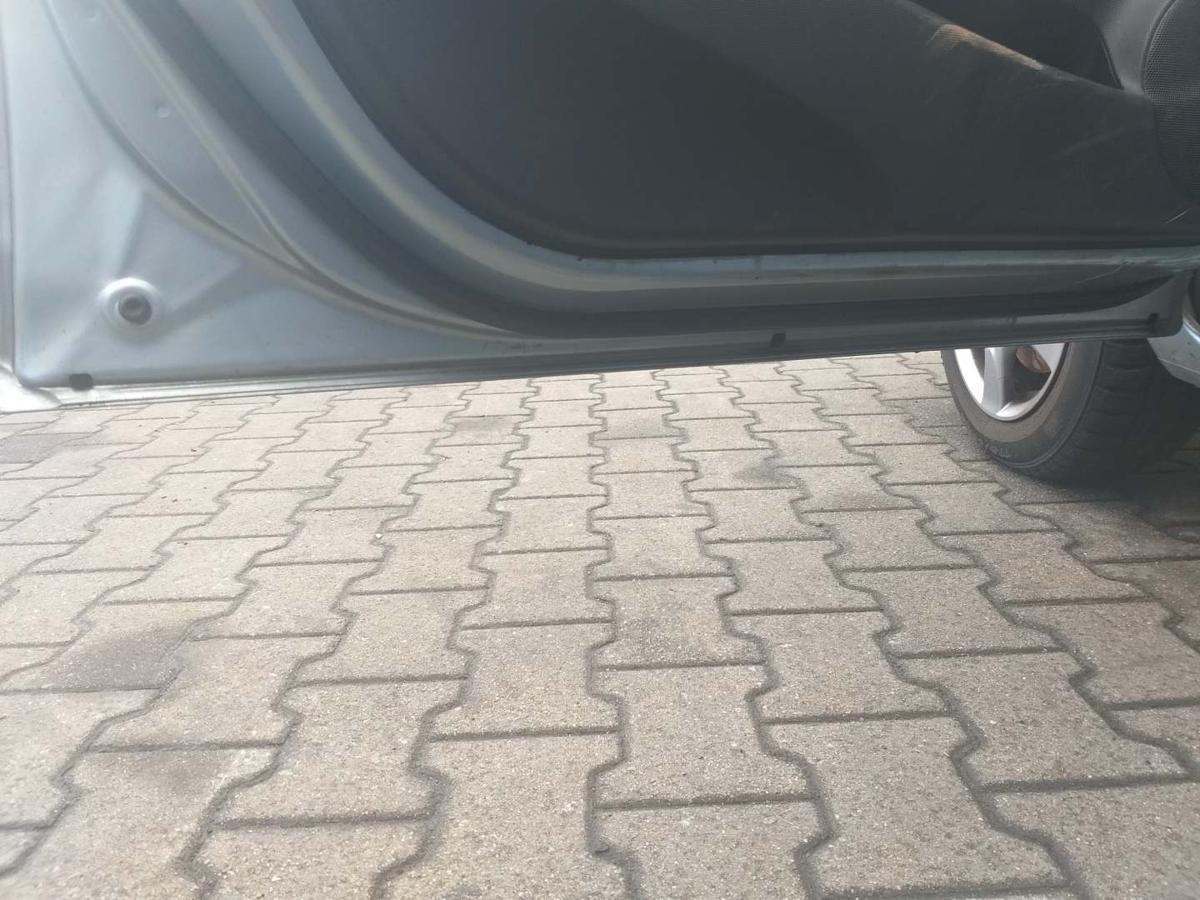 Honda Jazz GD original T&uuml;r vorn links Hellblaumetallic Rohbau Bj.2008